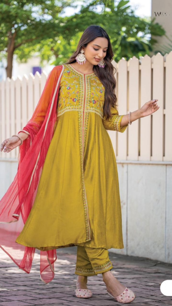 Salwar Suit set with flare in the top