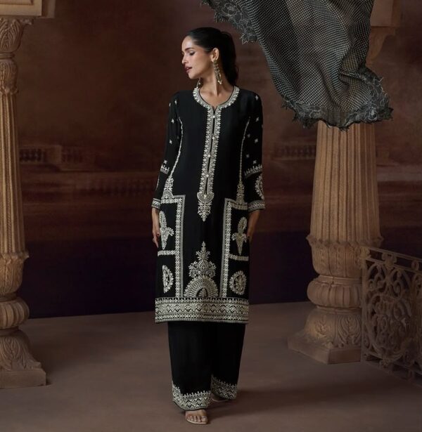 Black chinon Palazzo set with white threads