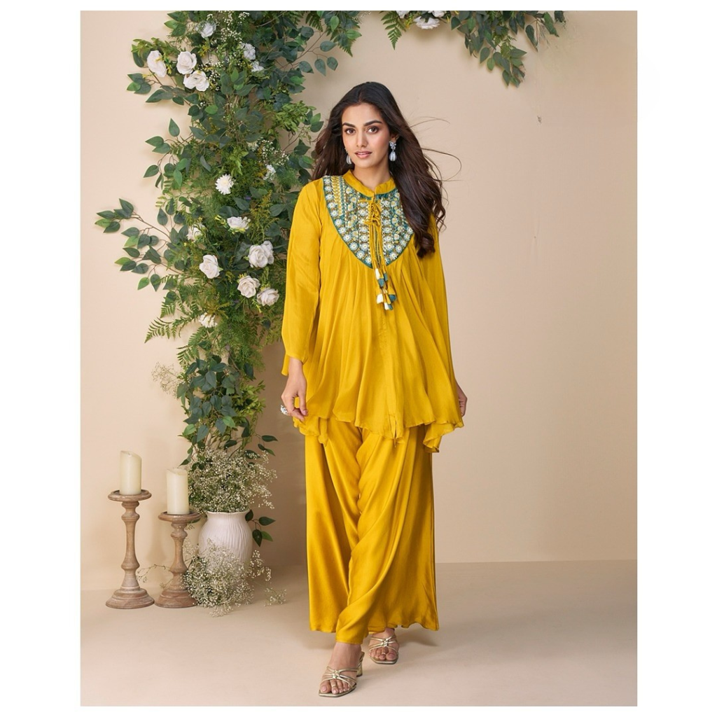 Yellow Short Kaftan with flared Top and Bottom