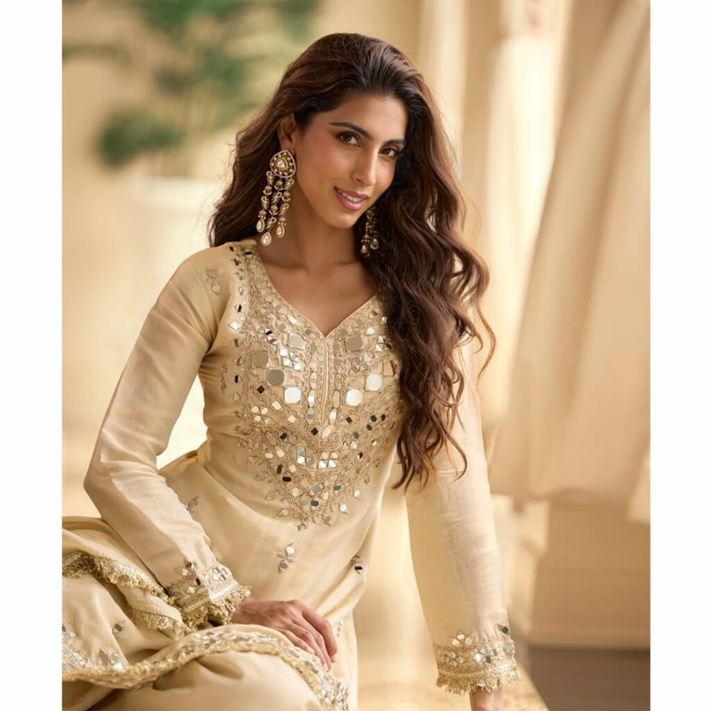Off white Simar silk Mirror suit