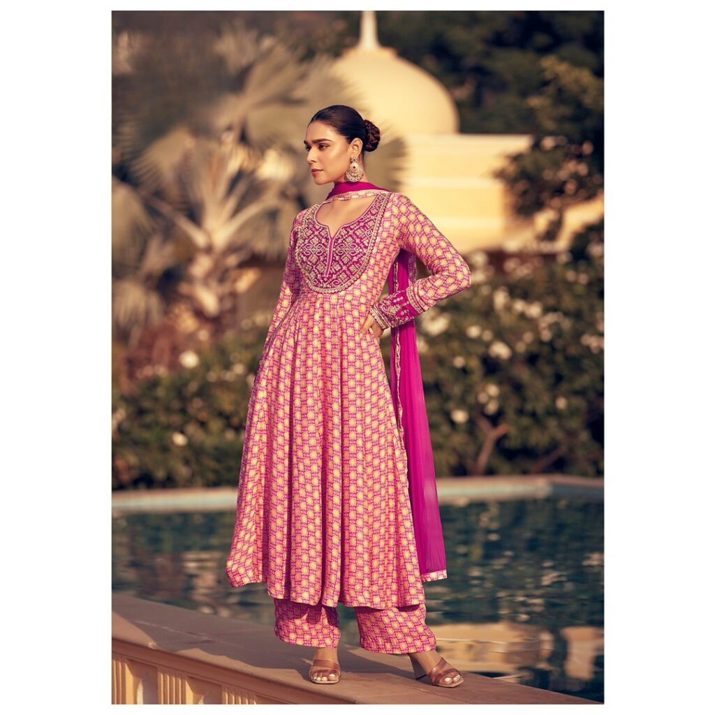 Chinon Silk Anarkali Design with Digital Print & Real Mirror Heavy Threadwork ✨