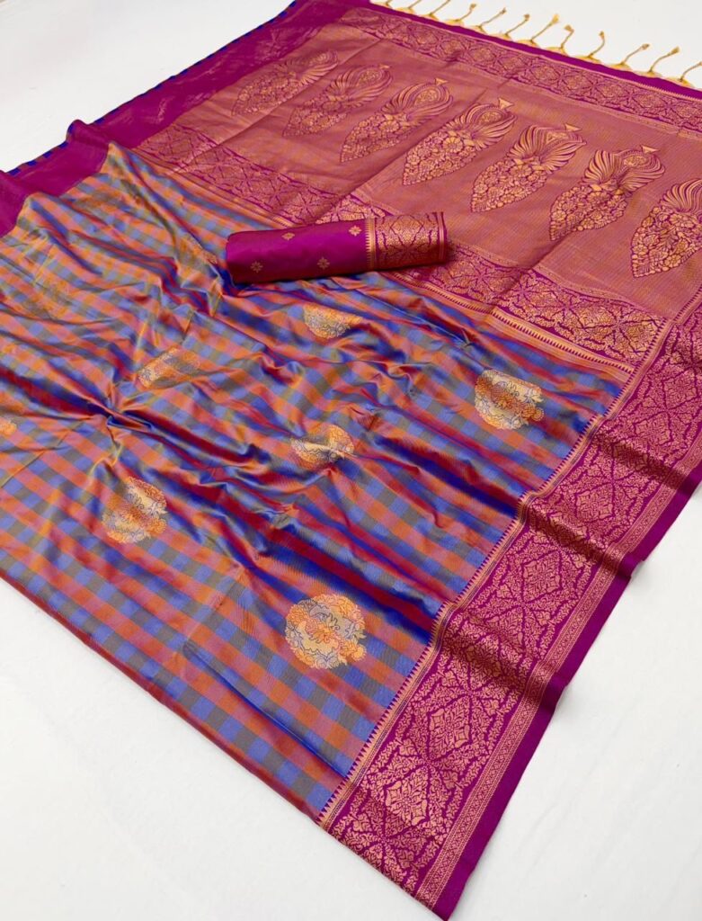 Pure Silk Tone To Tone Checks Handloom Weaving Saree in Purple & Pink