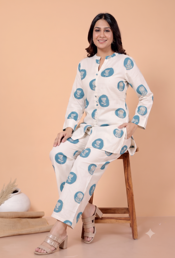 Off White & Blue Floral Print Coord Set – Smart Office Wear for Dubai Summers