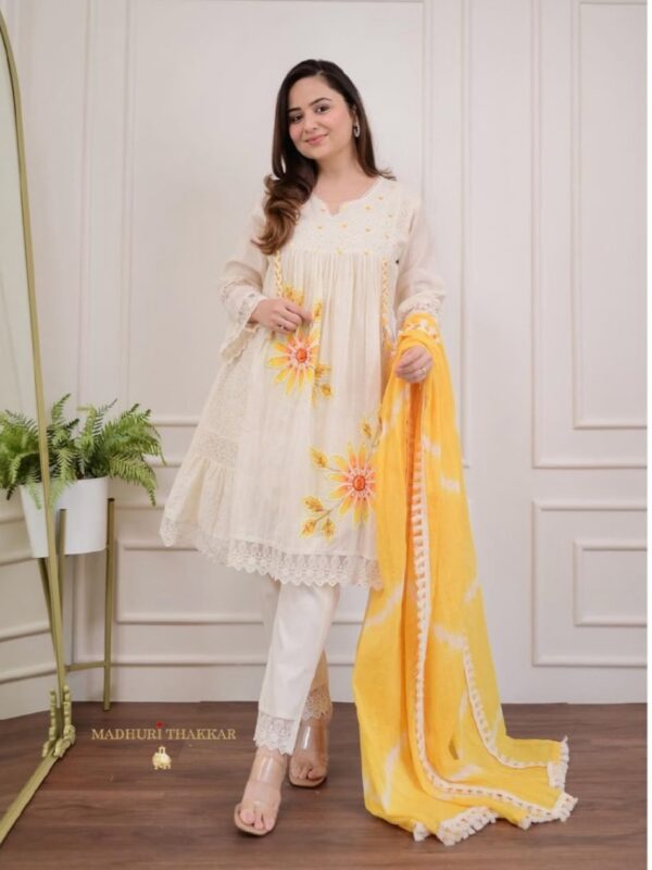 Pure Mul Cotton 3 Pc Suit with Floral Embroidery – Light & Elegant for Dubai Summers