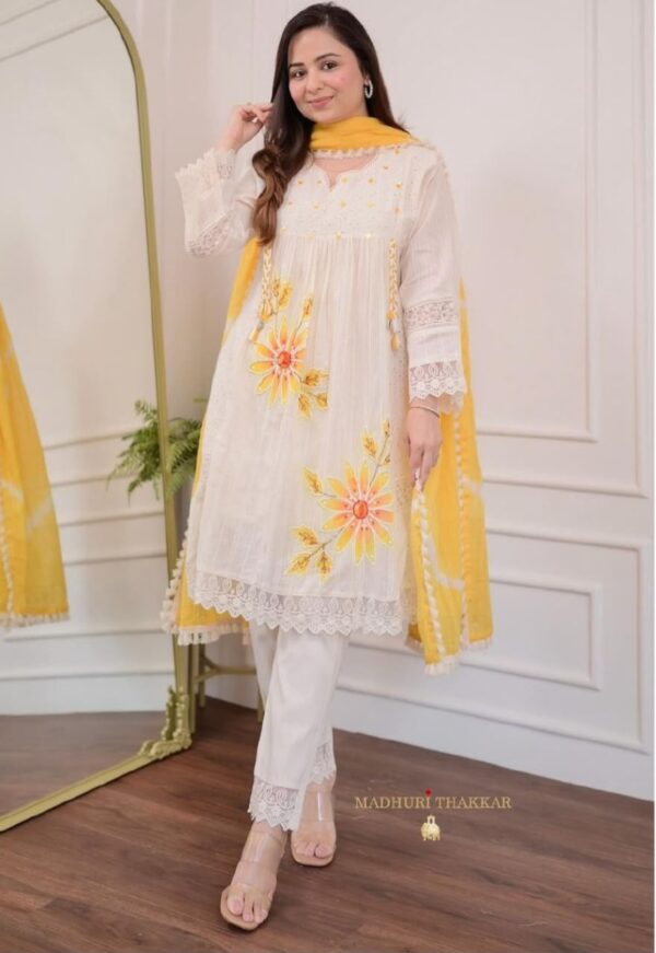 Pure Mul Cotton 3 Pc Suit with Floral Embroidery – Light & Elegant for Dubai Summers